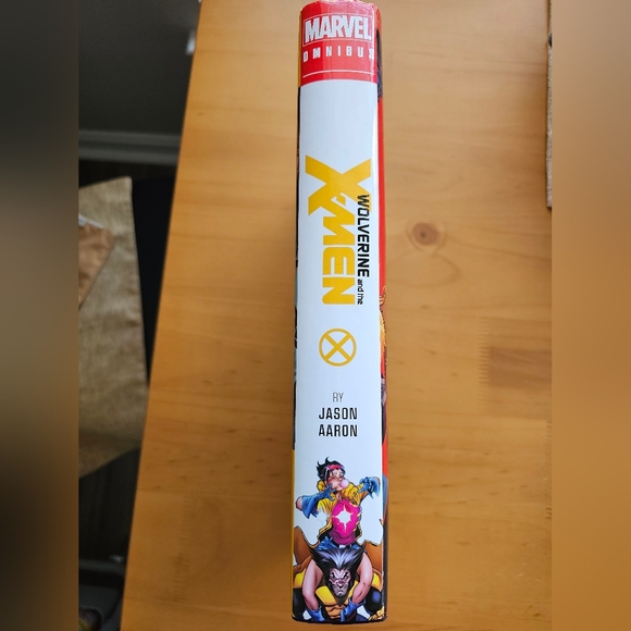 Book/Graphic Novel: Wolverine and the X-Men Omnibus - Picture 2 of 11